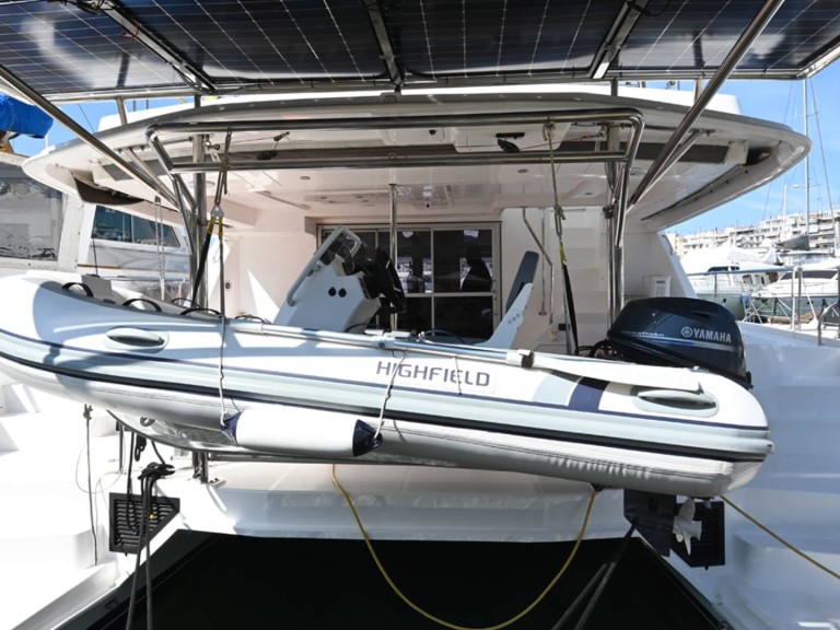 Leopard Catamarans / Robertson & Caine Leopard 51 PC - 4 + 2 cab. charter bareboat or captained in  Nydri