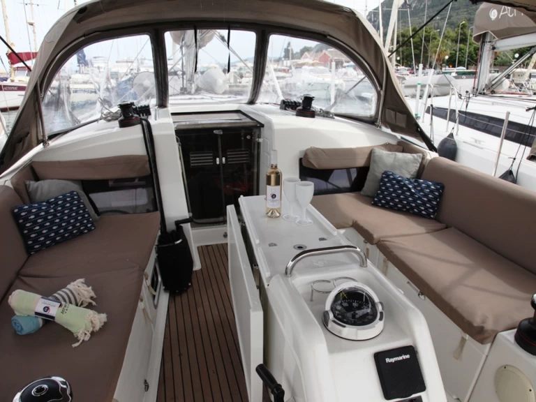 Rent a Jeanneau Sun Odyssey 440 Benitses