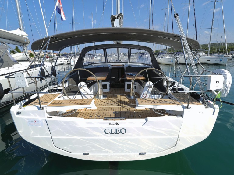 Sailboat for rent Sukošan at the best price