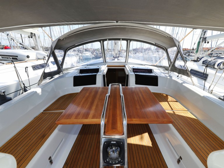 Sailboat rental in Biograd na Moru - Hanse Hanse 458