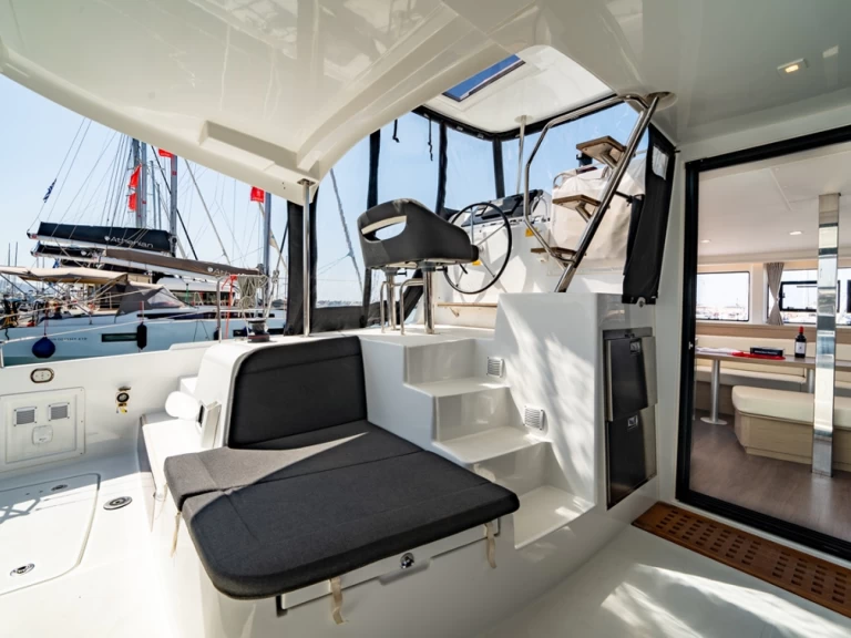 Bareboat Rental Catamaran Lagoon with a boat licence