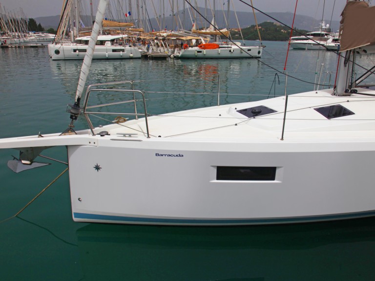 Yacht charter Benitses cheap Sun Odyssey 410
