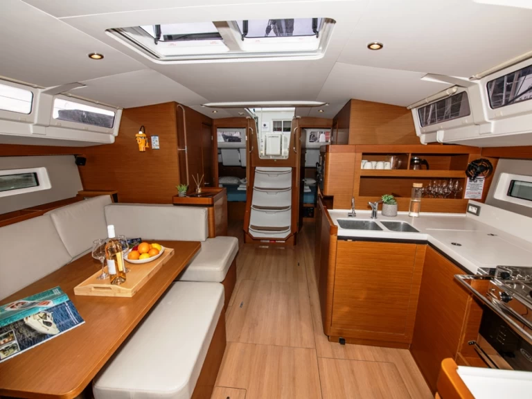 Sailboat rental in Neo Klima - Jeanneau Sun Odyssey 490