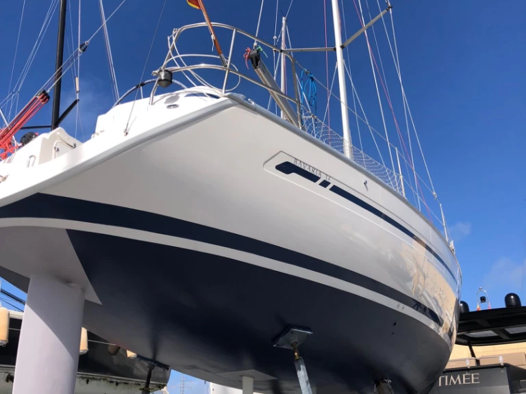 Bareboat Rental Sailboat Bavaria with a boat licence