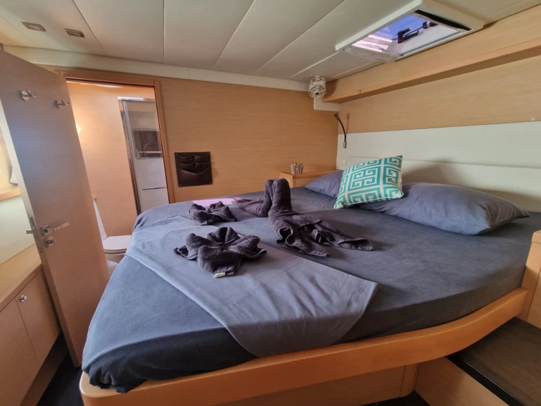 Lagoon Lagoon 52 S charter bareboat or captained in  Le Marin