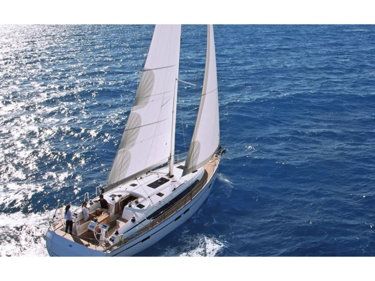 Sailboat for rent Skiathos at the best price
