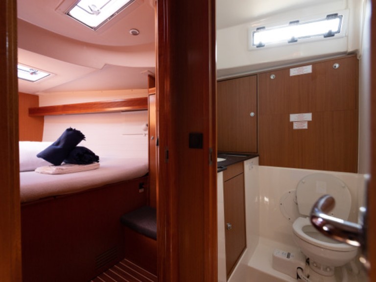 Sailboat rental with or without captain Bavaria La Spezia