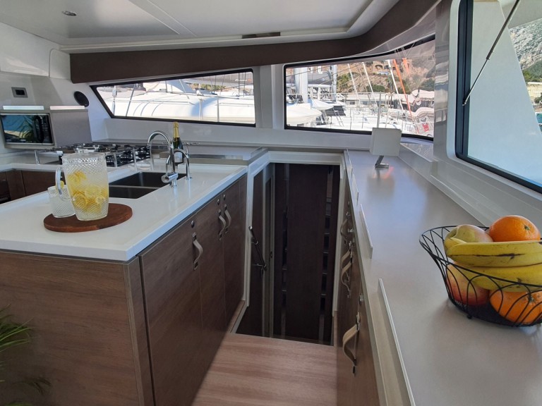 Rent a Bali Bali 5.4 Sitges