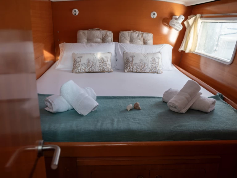 Rent a Lagoon Lagoon 380 S2 Ibiza Town