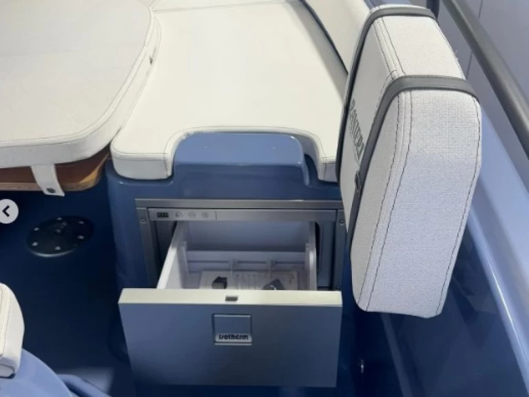 Boat rental Régal Regal 1900 RS in Lignano Sabbiadoro on Samboat