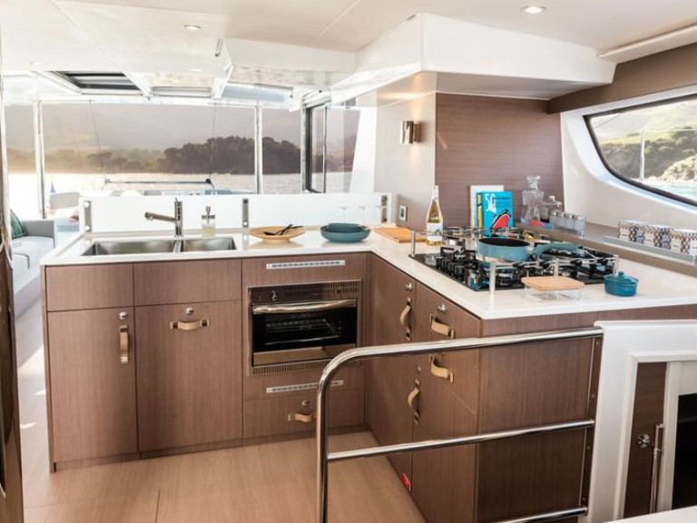 Boat rental Bali Bali 4.6 FULL EQUIPE  in Sant Antoni de Portmany on Samboat