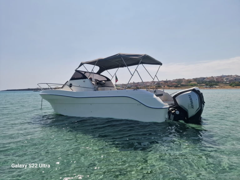 Motorboat for rent Avola at the best price