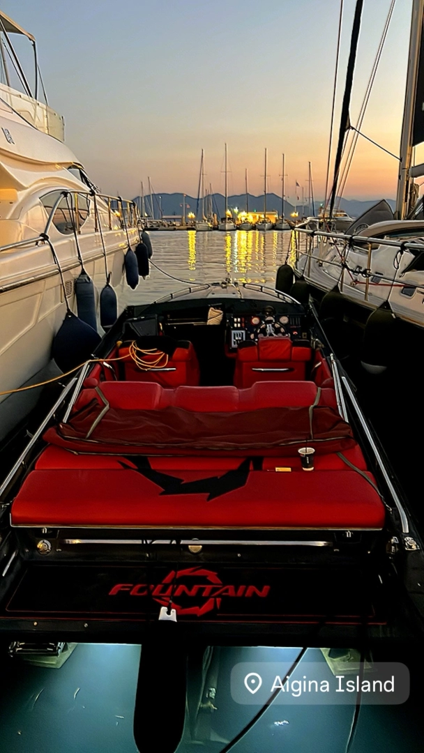 Motorboat for rent Glyfada at the best price