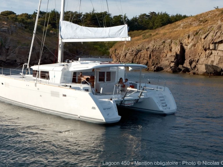 Catamaran for rent Propriano at the best price