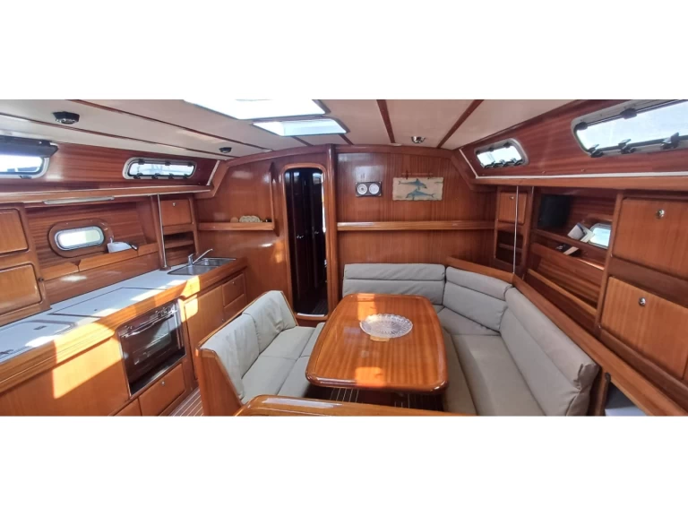 Bavaria Bavaria 42 in Nikiána on SamBoat