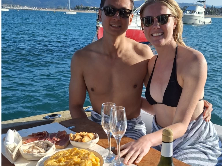 Boat rental Starfisher 760 walk around in Hondarribia on Samboat