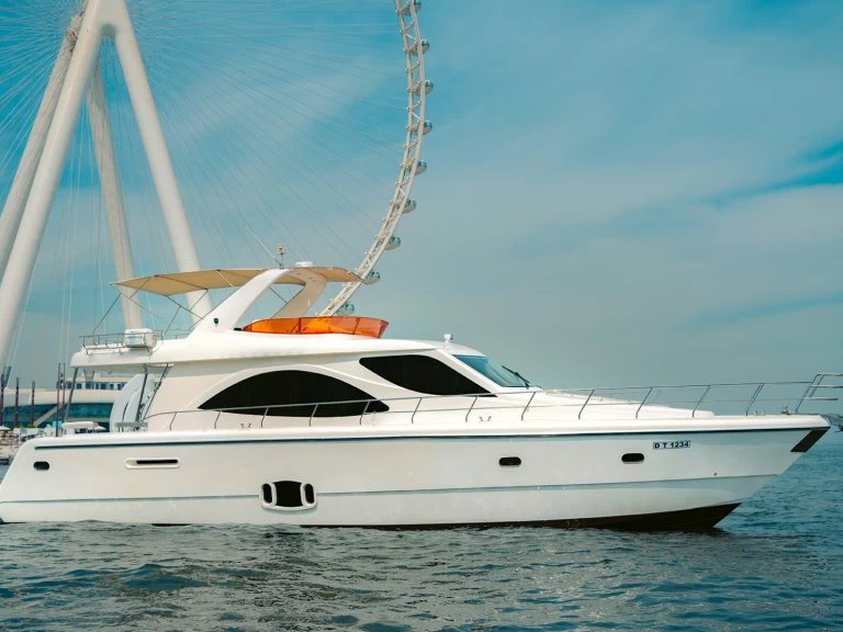 Luxury Yacht for rent Dubaï harbour at the best price