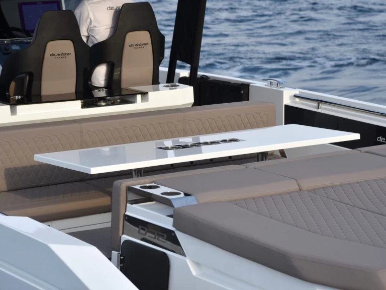 Motorboat rental in Mahón - DE ANTONIO Yachts 32 OPEN
