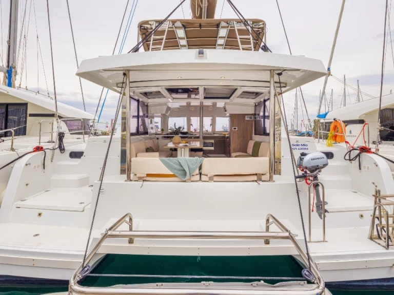 Bareboat Rental Catamaran Bali with a boat licence