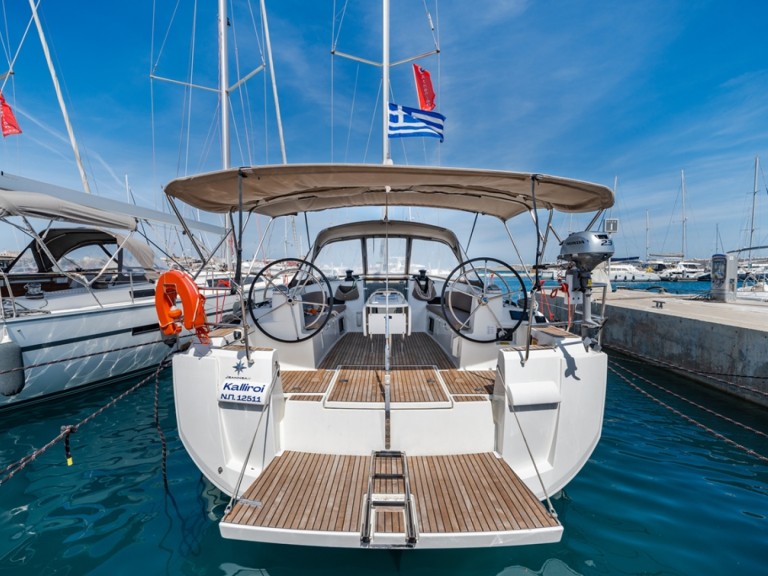 Boat rental Jeanneau Sun Odyssey 519 in Rhodes (City) on Samboat