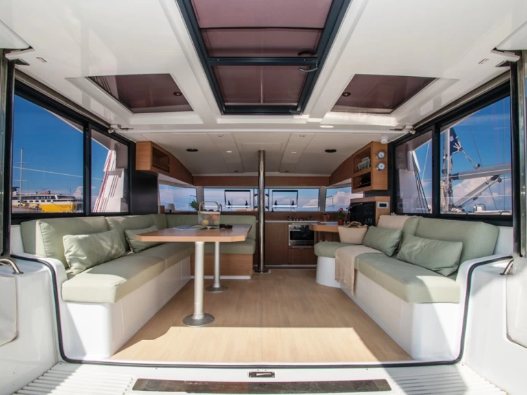 Bali Bali Catsmart in Nydri on SamBoat