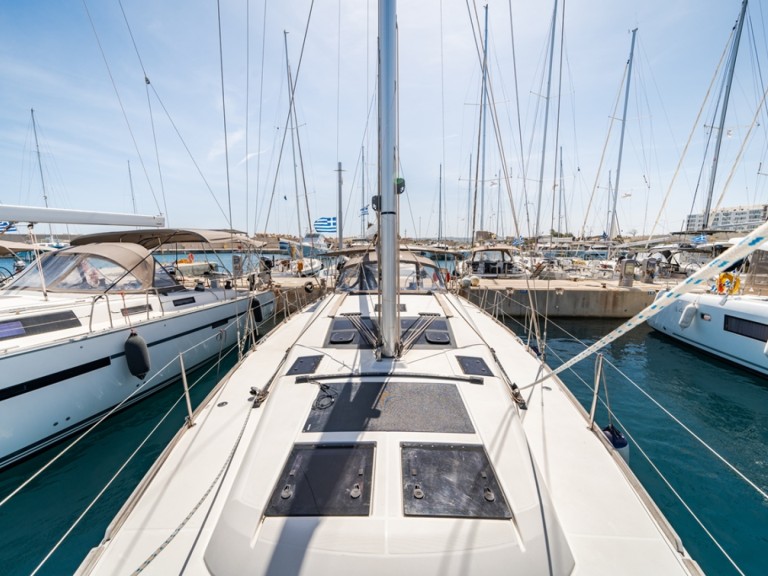 Bareboat Rental Sailboat Dufour with a boat licence