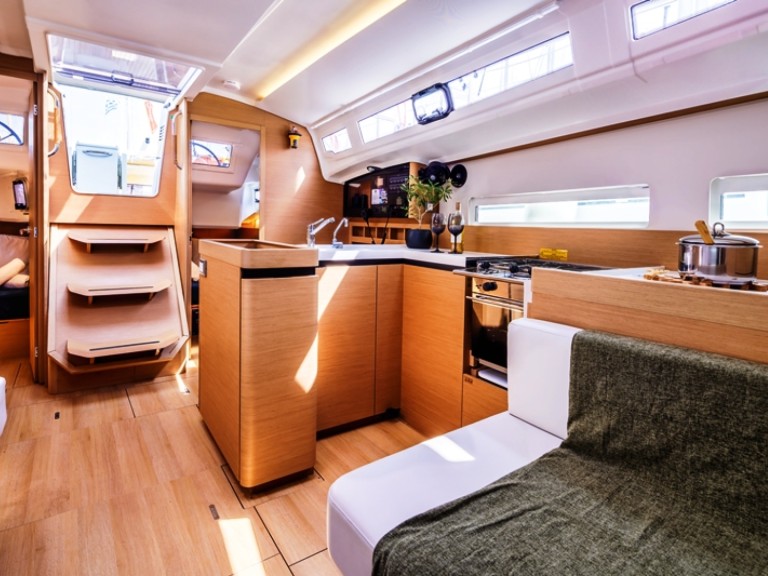 Bareboat Rental Sailboat Jeanneau with a boat licence