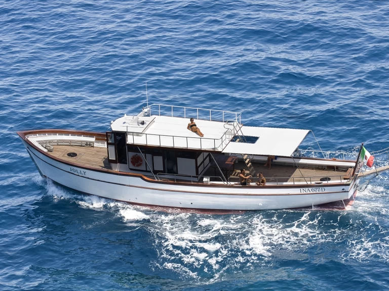 Yacht charter Ischia cheap Benetti MS 20