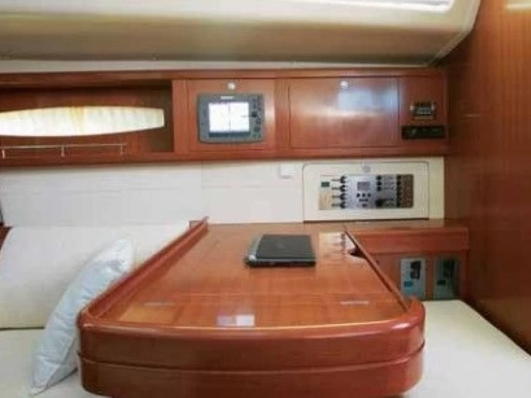 Yacht charter Port de Saint-Cyprien Méditerranée cheap Oceanis 46