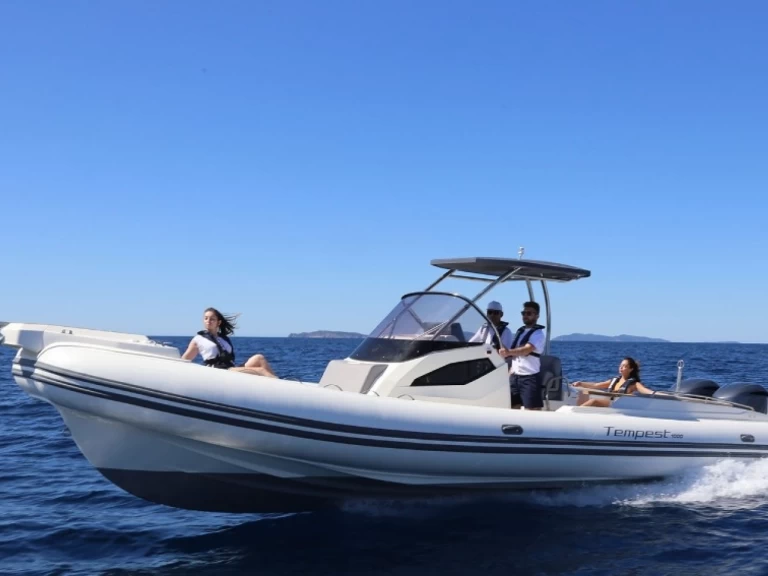 Bareboat Rental RIB Capelli with a boat licence