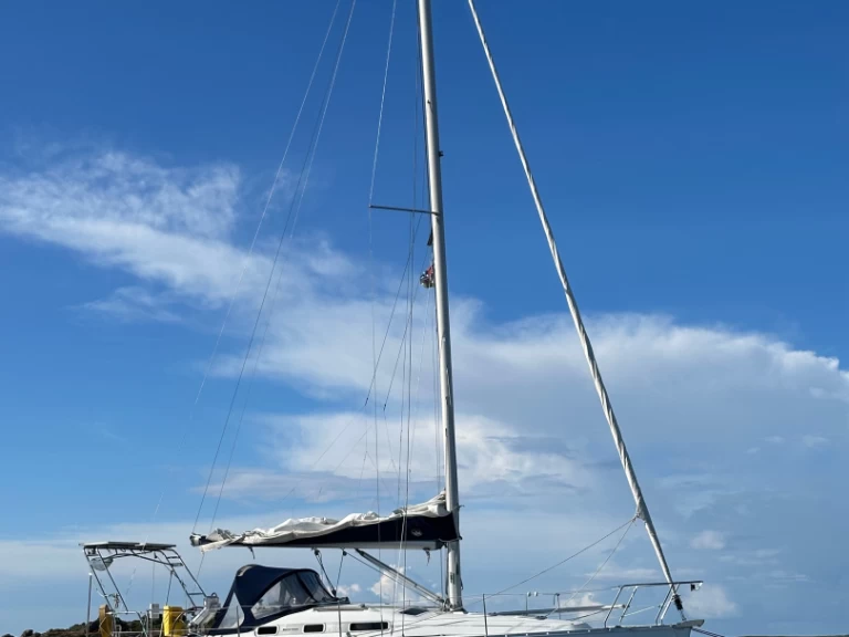 Sailboat rental in France - Bénéteau Oceanis 323 Clipper