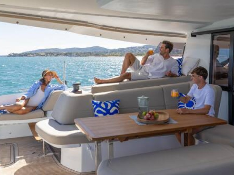 Rent a Fountaine Pajot FP 44-4 Palma de Mallorca