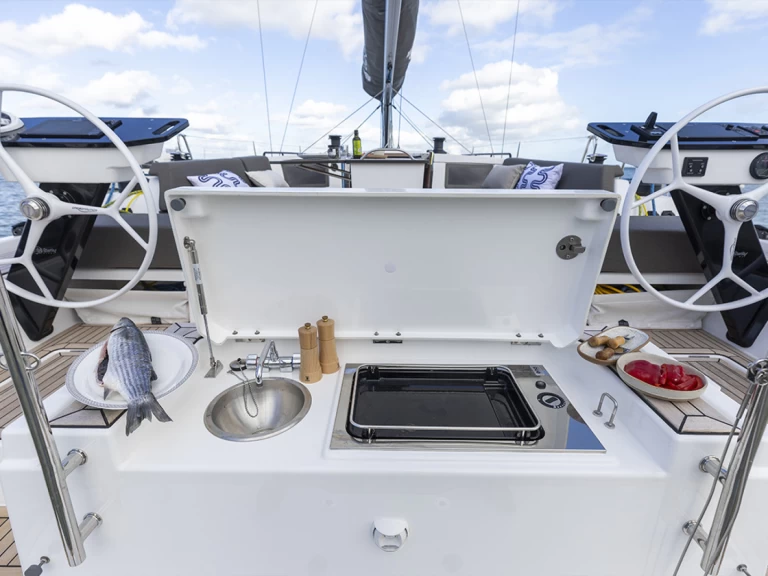 Sailboat for rent Palma de Mallorca at the best price