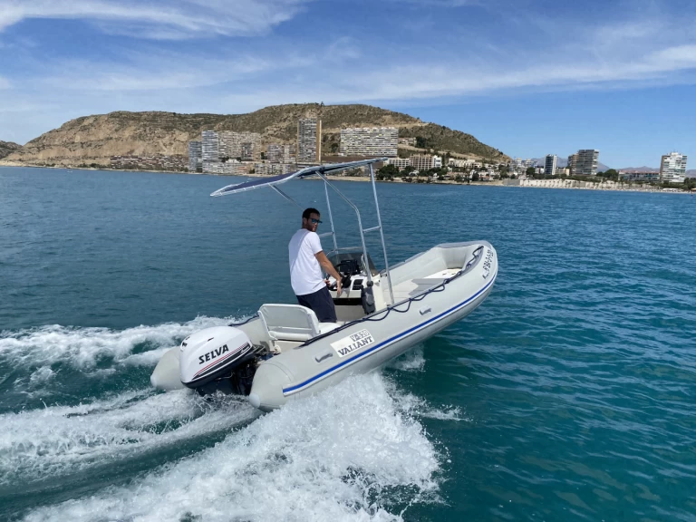 Bareboat Rental RIB Valiant with a boat licence