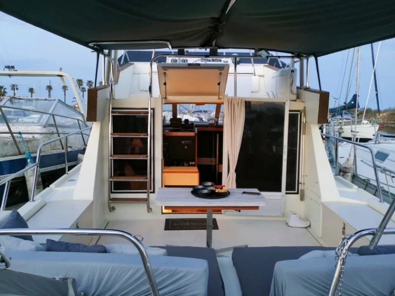 Motorboat rental in Sainte-Marie-la-Mer - Guy Couach Guy Couach 1200 Fly