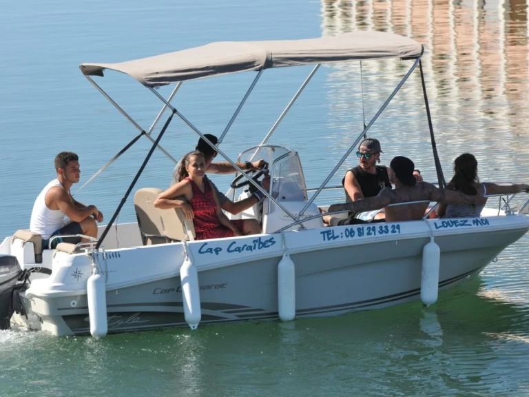 Yacht charter Sète cheap Cap Camarat 5.1