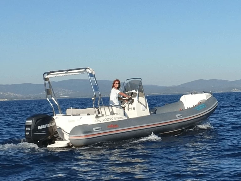 Bareboat Rental RIB Nuova Jolly with a boat licence