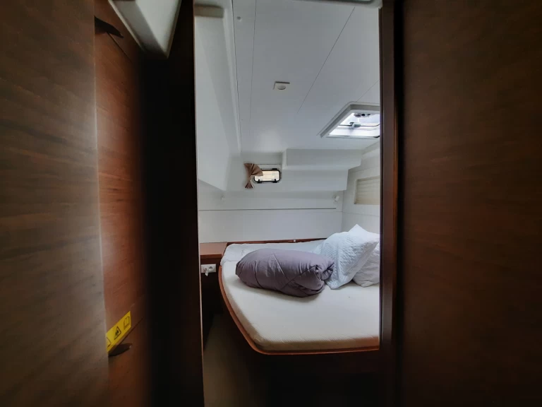 Yacht charter Furnari cheap Lagoon 40