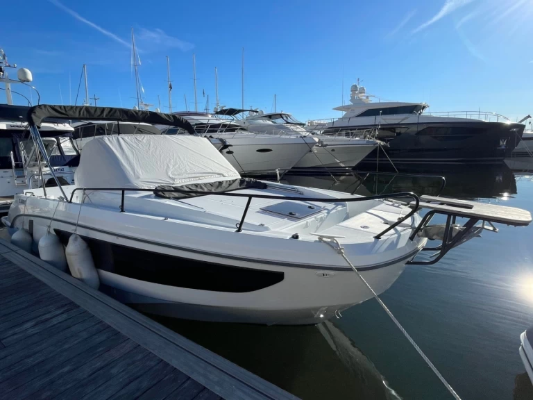 Bénéteau FLYER 9 SUNdeck charter bareboat or captained in  Hyères