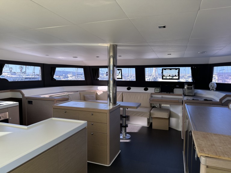 Rent a Dufour Dufour 48 Cat[G] Furnari