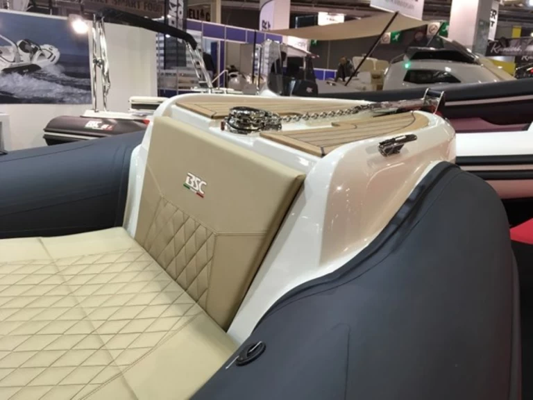 Bsc 70 Sport charter bareboat or captained in  Hyères