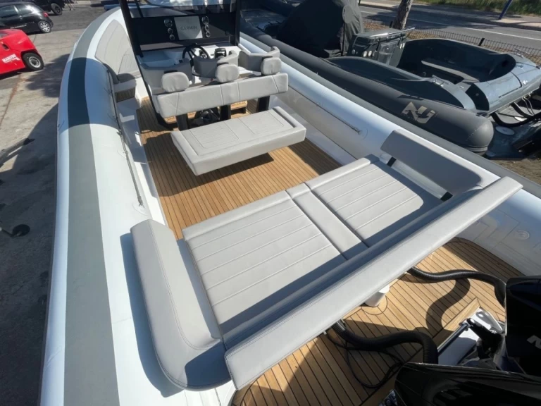 Rent a Novamarine RH 1000 Hyères