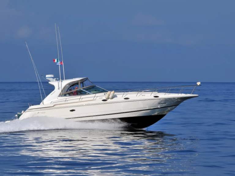 Luxury Yacht rental in Cruz de Huanacaxtle - Cruisers 44