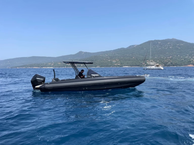 Motorboat rental with or without captain IRON Propriano