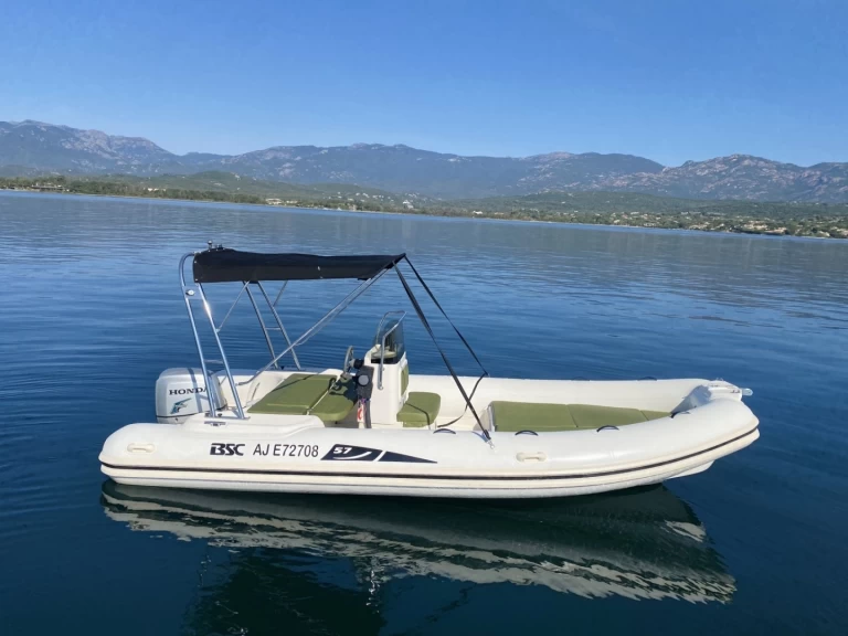 Bareboat Rental RIB Bsc with a boat licence