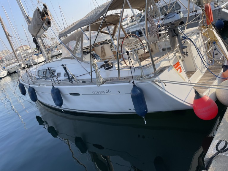 Bareboat Rental Sailboat Bénéteau with a boat licence