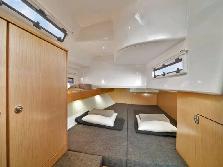 Sailboat for rent Primošten at the best price