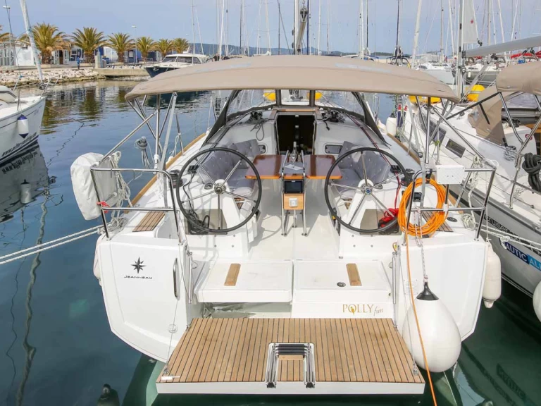 Rent a Jeanneau Sun Odyssey 349 Jezera