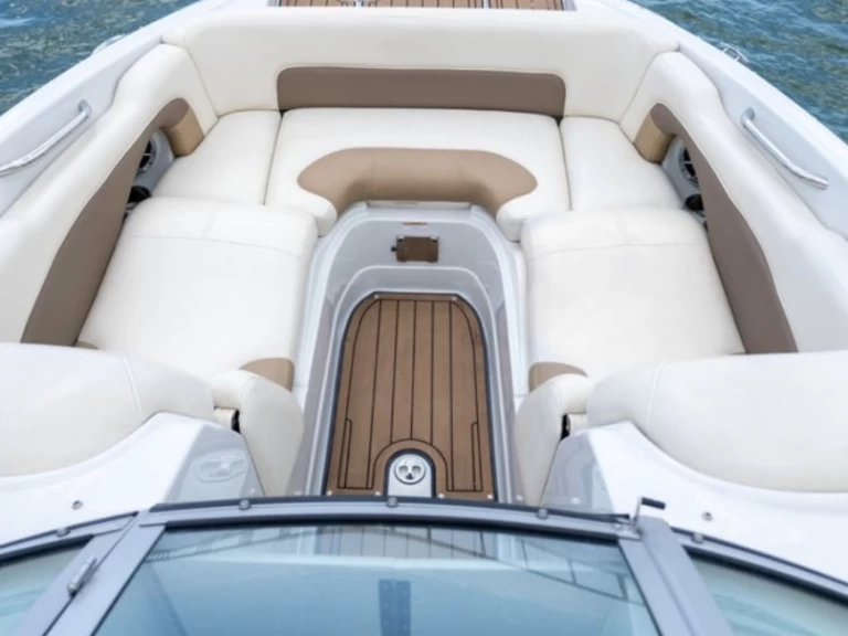 Boat rental Crownline Eclipse E-4 in Miami Beach on Samboat