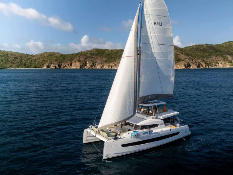 Bareboat Rental Luxury Yacht Bali with a boat licence